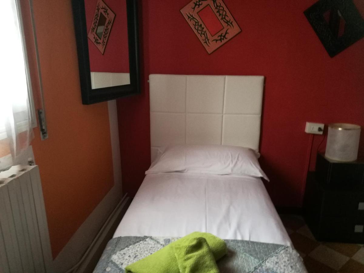 B&B Porta Appia Imola Phòng bức ảnh